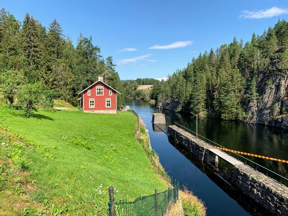 Hotel Vrangfoss Slusevokterbolig Funnemark Exterior foto